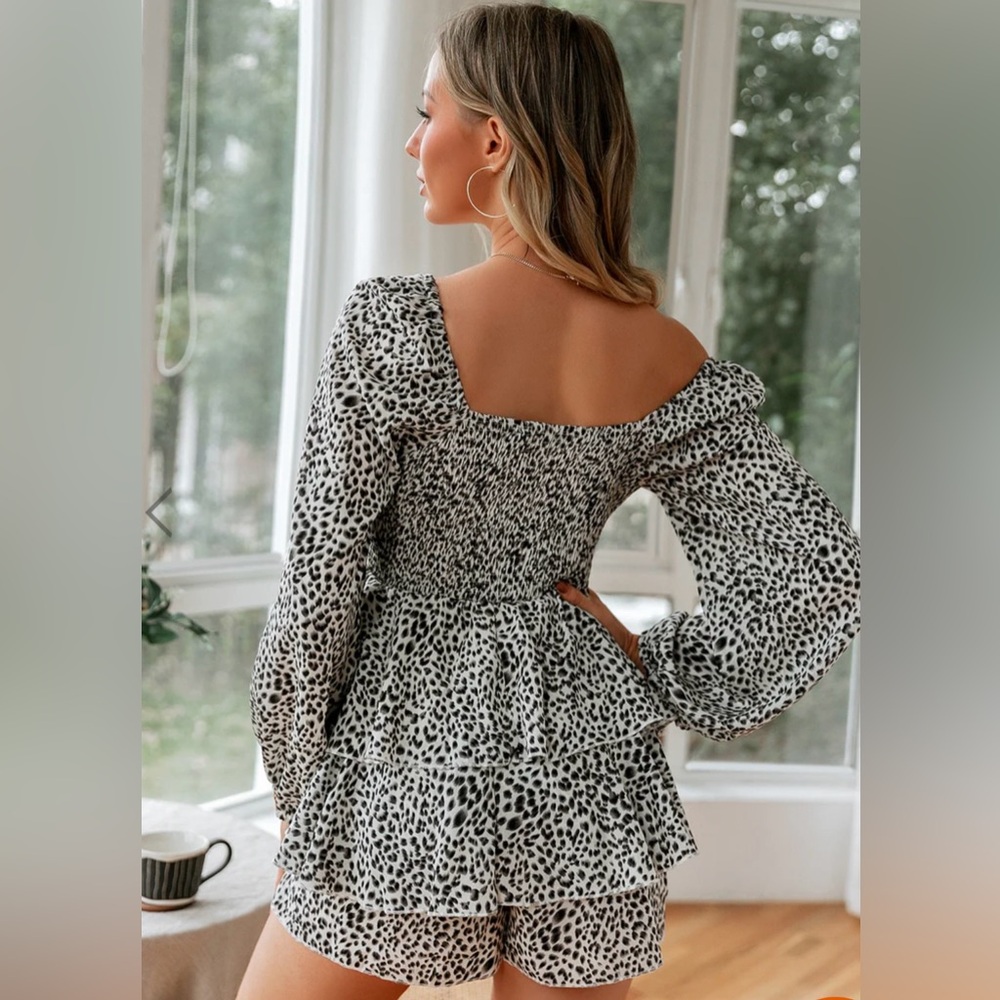 Simplee Plus Leopard Print Romper Size 1X - Picture 3 of 13
